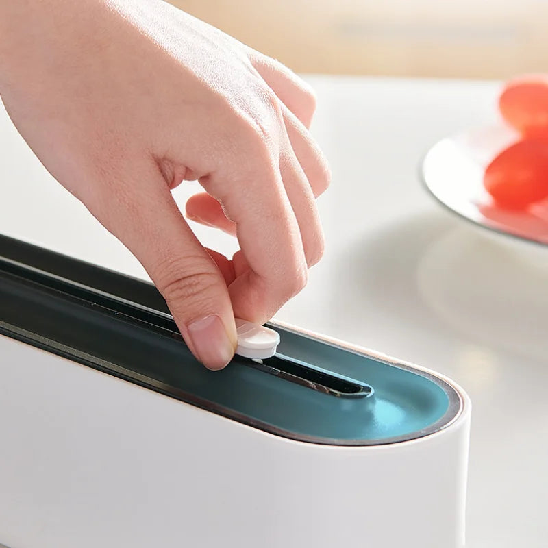 ECOCO Kitchen Disposable Plastic Wrap Cutter Household Foil Cling Film Wrap Dispenser Cutting Box Magnetic Refrigerator Artifact